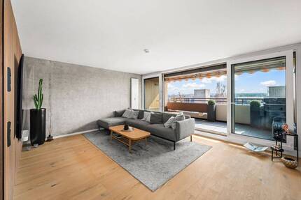 Skyline-Feeling in Nürnberg - Exklusive Traumwohnung mit Swimmingpool und Sauna