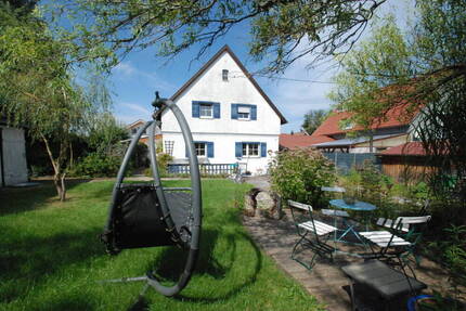 Familienfreundlich: Geräumiges Stadthaus, beste, zentrumsnahe Lage, Garten mit Schwimmteich - Schongau