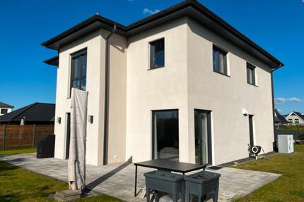 Exklusive Neubau Stadtvilla–Feldrandlage & Doppelgarage – privat - Börnsen