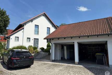 Haus zum Kaufen in Landau an der Isar 549.000,00 € 132 m²