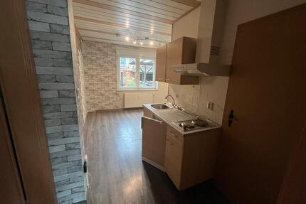 Günstiges helles kleines Appartement (perfekt für Studenten etc.) - Merseburg