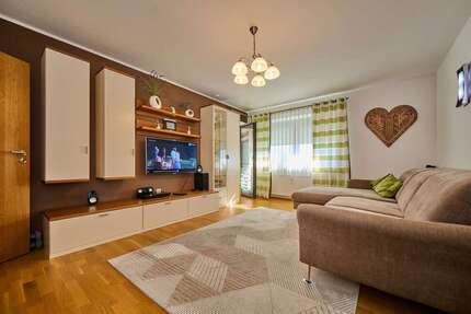 Wohnung zum Kaufen in Straubing 270.000,00 € 97.79 m²