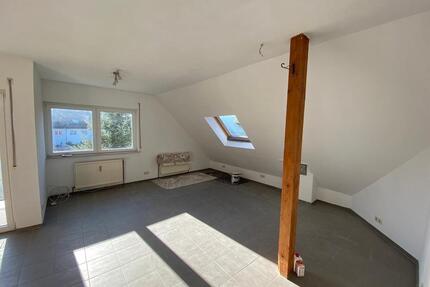 Helle 1-Zimmer-DG-Wohnung (34 m²) mit Balkon in Wannweil