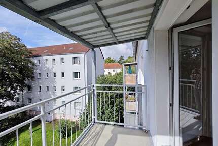 Wohnung zum Mieten in Zeitz 337,00 € 60.1 m²