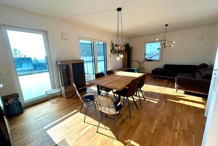 Traumhafte 3-Zimmer-Wohnung mit Einbauküche und Balkon - Tiefenbach