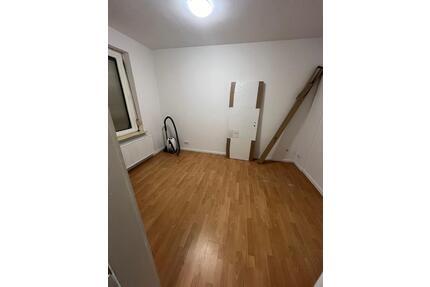 WG-Zimmer zu vermieten - 500,00&nbsp;EUR Kaltmiete, ca.&nbsp; 11,00&nbsp;m&sup2; in Bremen (PLZ: 28237) Burglesum