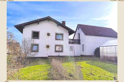 Haus zum Kaufen in Trendelburg 280.000,00 € 300 m²