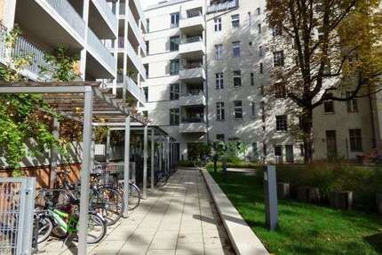 Wohnung zum Mieten in Berlin-Charlottenburg 1.680,00 € 80 m²