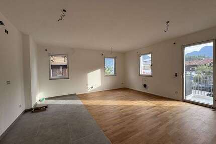 Wohnung zum Mieten in Brannenburg 975,00 € 51.38 m²