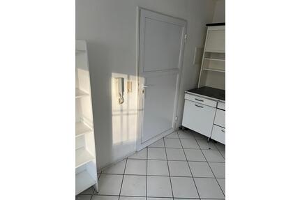 Gi. Zentral, helle 1 Zi. Whg. - 395,00&nbsp;EUR Kaltmiete, ca.&nbsp; 25,00&nbsp;m&sup2; in Gießen (PLZ: 35390)