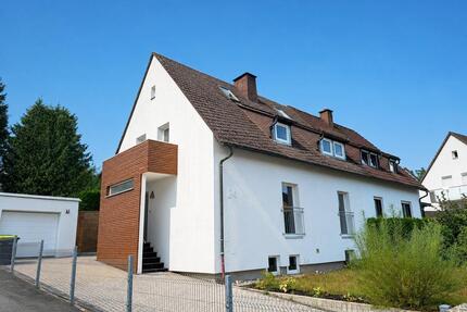 Hochwertig modernisierte Doppelhaushälfte am Otterberg - Hof Christiansreuth