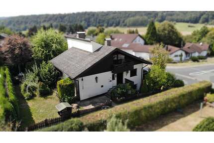 Haus zum Kaufen in Kreuzwertheim 389.000,00 € 208 m²