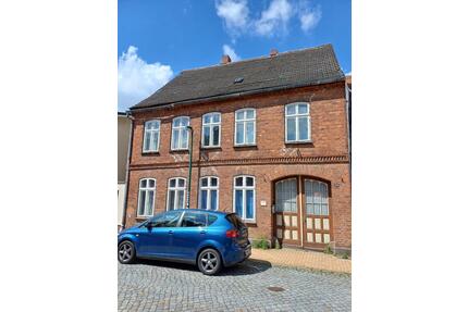 Grundstück mit Wohnhaus und Nebengebäuden 1011qm - Rehna