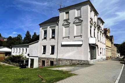 Haus zum Kaufen in Klingenthal 35.700,00 € 140 m²