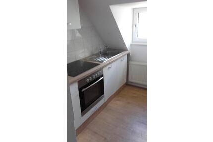 Schöne 2 Zimmer Dachgeschosswohnung nähe UniKlinikum - Kassel Philippinenhof-Warteberg