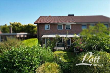 +++ Doppelhaushälfte mit zwei Wohnungen und neuwertiger Heizung in guter Lage von Augustfehn! +++ - Apen / Augustfehn Vreschen-Bokel