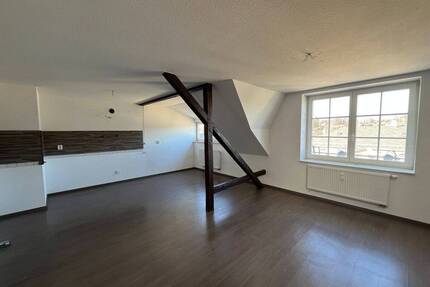 Sanierte 3-Zimmer-Maisonette-Wohnung mit Loggia - Chemnitz Kappel