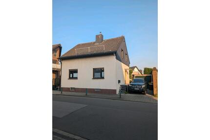 Haus in 47259 DU Süd zu verkaufen - Duisburg Huckingen