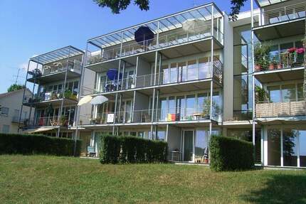 BEREITS VERKAUFT: Weinburg - moderne, helle Erdgeschosswohnung mit TG-Stellplatz frei zum Bezug - Radolfzell