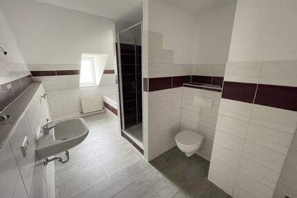 DG-Wohnung mit modernisierten Badezimmer - Lichtenstein