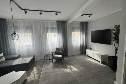 Stilvoll möblierte, offen geschnittene Wohnung - Neckarsulm