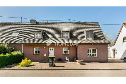 Wohnen im Grünen: Idyllische DHH mit Einliegerwohnung, großem Garten, viel Platz und Pool in Neuwerk - Mönchengladbach