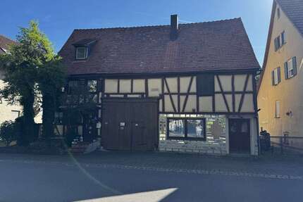 Haus zum Kaufen in Niederstetten 220.000,00 € 77 m²