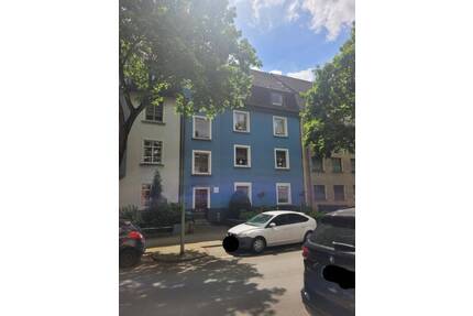 sehr schöne 3,5 Zi Whg. in der 3. Etage mit Einbauküche - Duisburg Neumühl