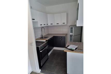 Kleine 3 Raumwohnung mit Eibauküche zum Wohlfühlen - Chemnitz Hutholz