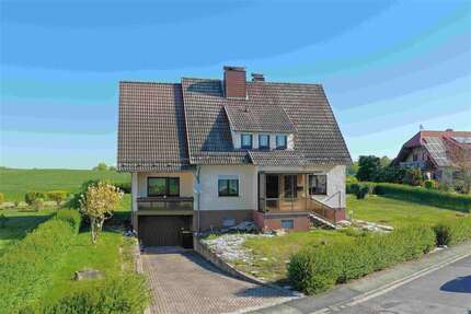 Haus zum Kaufen in Berkatal 170.000,00 € 182.5 m²