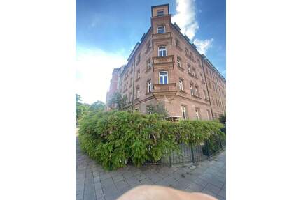 ** Hochwertige & helle Stadtwohnung in Nürnberg Süd mit besonderem Flair **