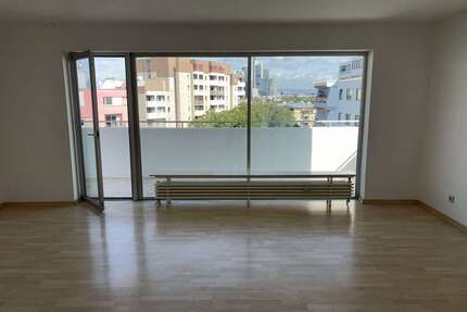Wohnung zum Mieten in Frankfurt am Main 1.020,00 € 74.4 m²