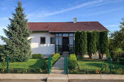 Ihr neues Zuhause im Grünen - gepflegtes Einfamilienhaus mit Gartenidylle - Geiselhöring-Pönning