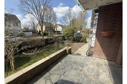 RENOVIERT, HELL MIT TERRASSE UND GARTEN - Lotte