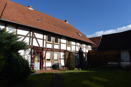 Haus zum Kaufen in Hardegsen-Gladebeck 225.000,00 € 400 m²