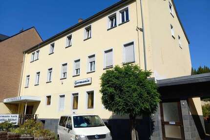Haus zum Kaufen in Traben-Trarbach 349.000,00 € 255 m²