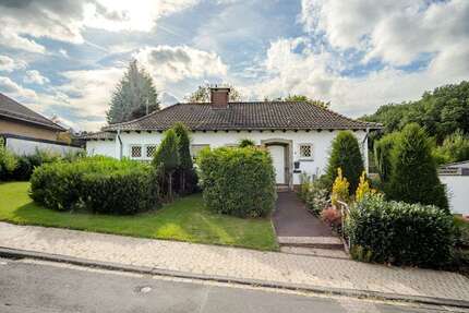 Haus zum Kaufen in Steimel 225.000,00 € 120.65 m²