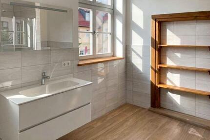 Stilvolle Wohnung in saniertem Altbau mit großer Sonnenterrasse - Wolgast