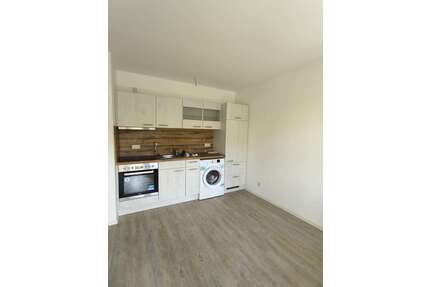 Wohnung zum Mieten in Böhlen 257,30 € 24.73 m²