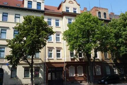 --- Wohnung mit Einbauküche --- - Weißenfels