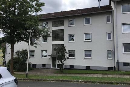 Großzügige 4-Zimmerwohnung mit Sonnenbalkon in Baunatal-Baunsberg