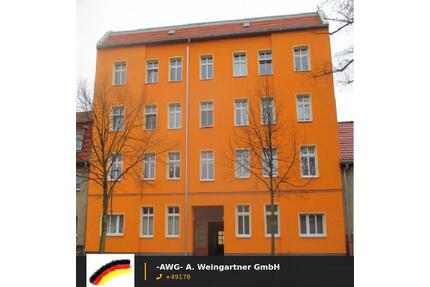Schöne Wohnung mit 2 Zimmern und Wanne - Zossen