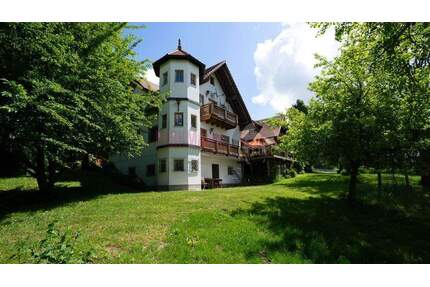 Einzigartiges Anwesen in Alleinlage - auf 6.500 m² Grundstück - nur 40 Minuten von München entfernt! - Mainburg