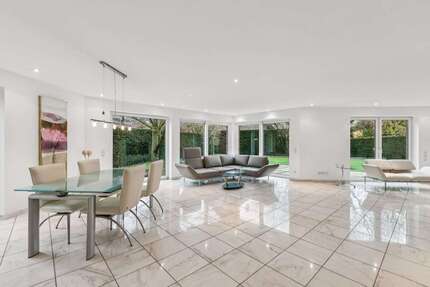 Haus zum Kaufen in Neuss - Schlicherum 949.000,00 € 196 m²