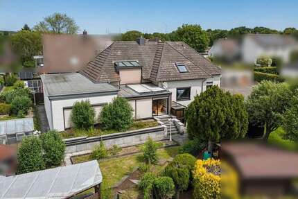 Haus zum Kaufen in Springe Alferde 389.000,00 € 300 m² - Springe / Alferde