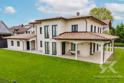 Haus zum Kaufen in Schönthal 619.000,00 € 290 m²