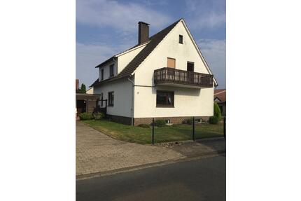 Zweifamilienhaus Espelkamp Gestringen, 2 Wohnungen, 2 Garagen