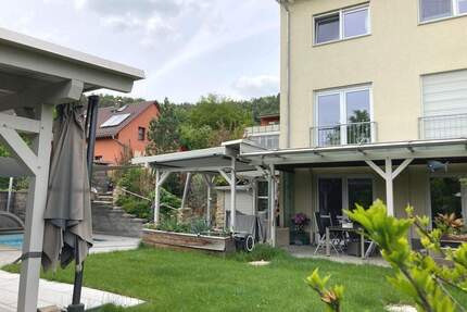 NEUER PREIS! Großes Haus mit Garten, Pool und Kamin im Norden von Jena zu verkaufen - 145.000 € seit Kauf an Zusatzinvestitionen verbaut