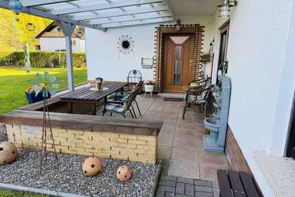 Haus zum Kaufen in Wetter (Hessen) 269.000,00 € 332 m²