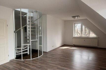 Moderne 4-Zimmer-Maisonettewohnung mit Balkon, Galerie und hochwe - Hagenow